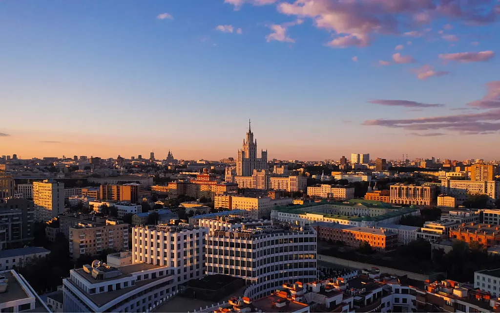 Крыши центра - купить квартиру в Москве у реки