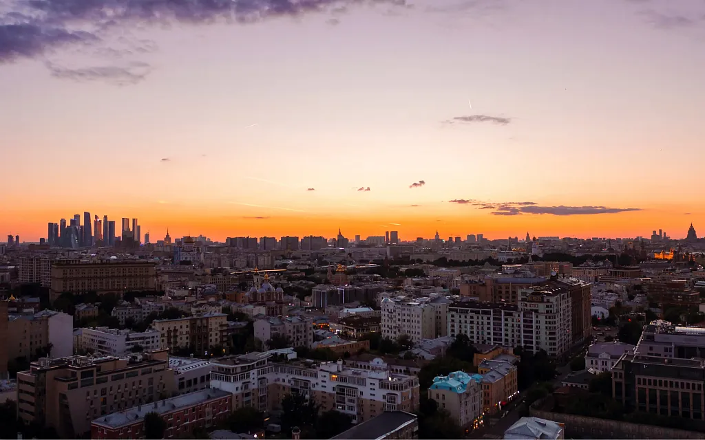 Закат из окон: купить квартиру с видом на Москву-реку